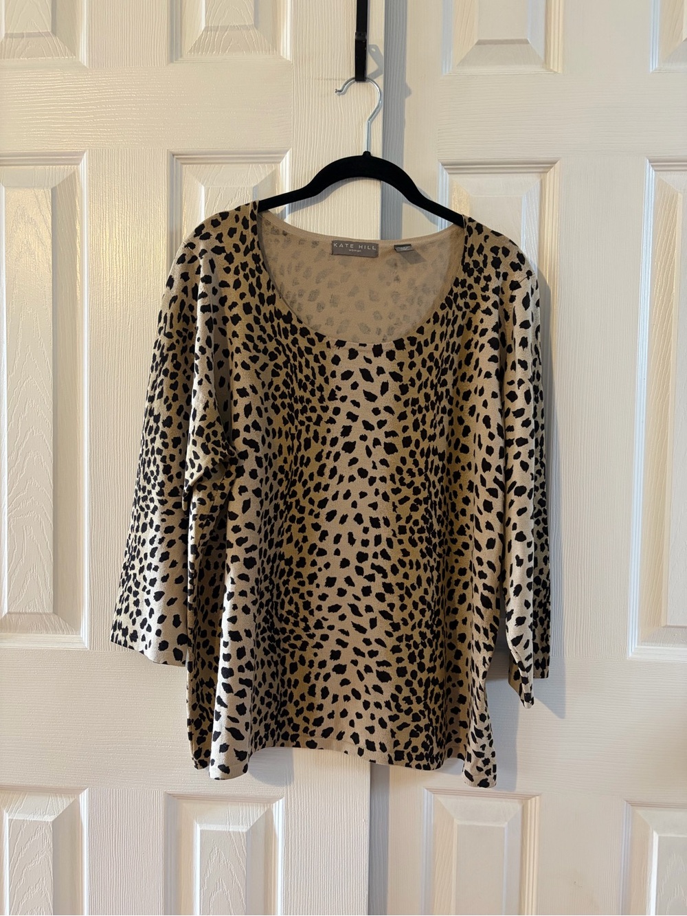 Kate Hill Tan & Black Leopard Print Scoop Neck Silk Blend Sweater Size 1X